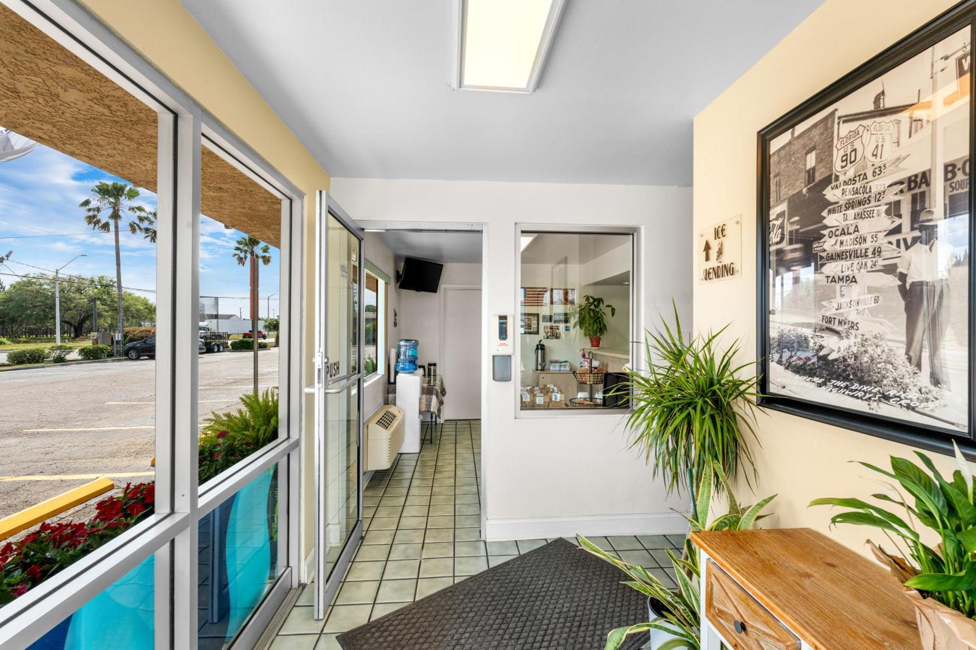 Americas Best Value Inn - Lake City Eksteriør billede