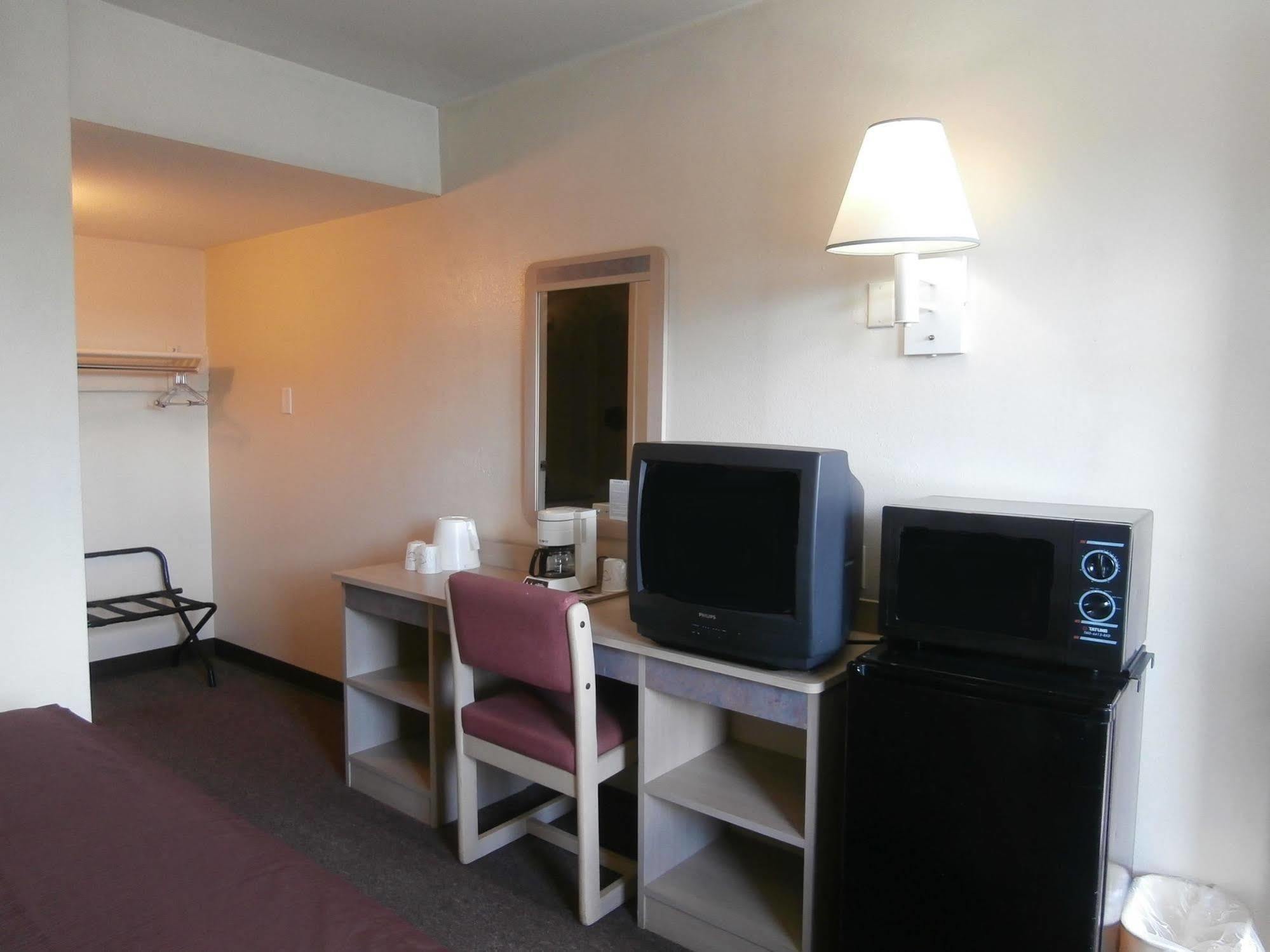 Americas Best Value Inn - Lake City Eksteriør billede